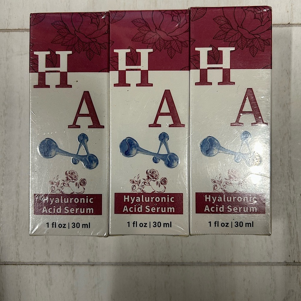 NWT-2.3% Hyaluronic Acid Serum w/ 5% Rosa Rugosa Flower Water (3 Pk 1fl.oz/30ml)